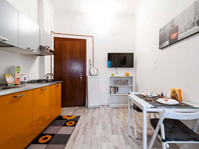 Appartamento bilocale in affitto in Piazza Angilberto II, Corvetto, Milano