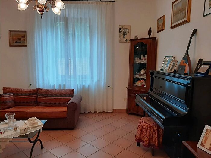 Casa con 6 locali in vendita in San Giuliano Terme