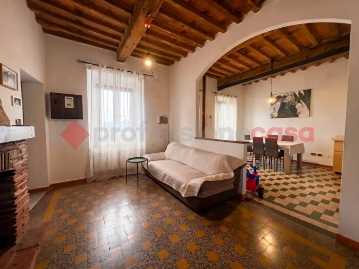 Casa con 5 locali in vendita in Via della Penna, Coreglia Antelminelli