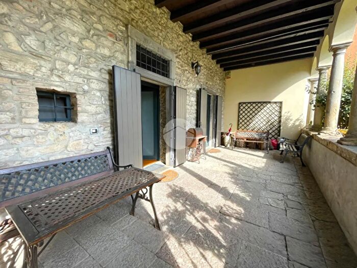 Casa con 5 locali in vendita in Via Aminella, Trescore Balneario