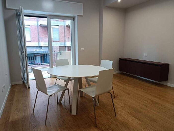 Appartamento trilocale in affitto in Via Don Carlo Steeb, Valverde, Verona