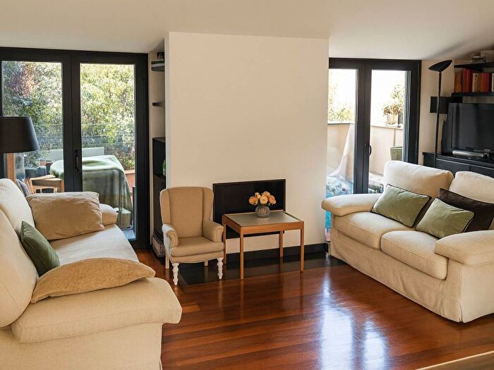 Casa trilocale in affitto in Viale Premuda, Piave Tricolore, Milano