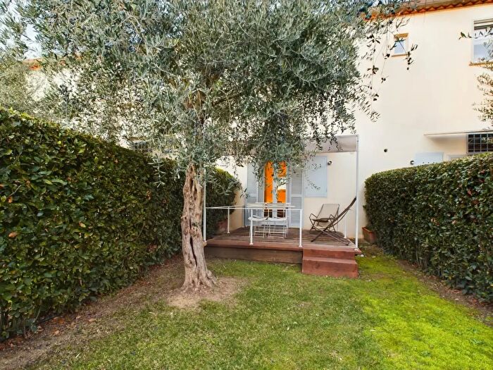 Casa trilocale in vendita in Tenimenti dAlessandro, Cortona