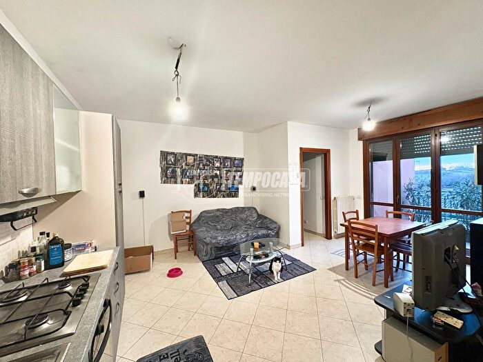 Appartamento trilocale in vendita in Via Don Francesco Venturelli, Mirandola