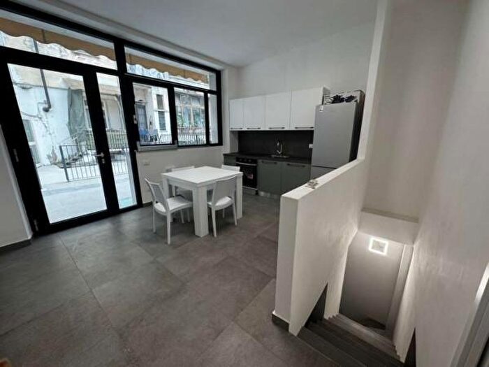 Appartamento trilocale in affitto in Via Pier Dionigi Pinelli, Torino