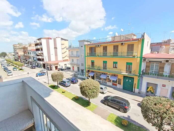 Appartamento trilocale in affitto in Pomigliano D'Arco