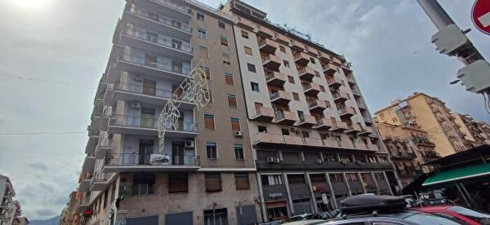 Appartamento bilocale in vendita in Via Imera, Palermo