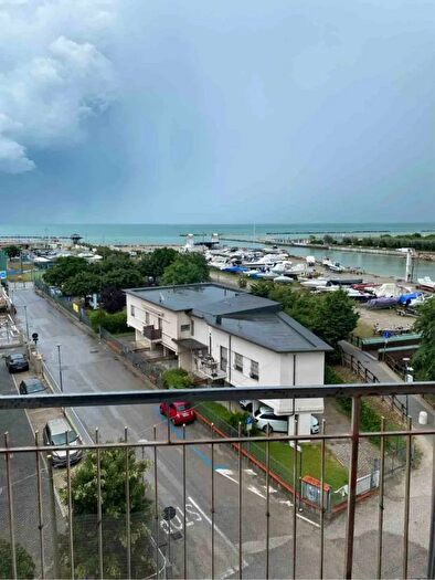 Appartamento trilocale in vendita in Gatteo