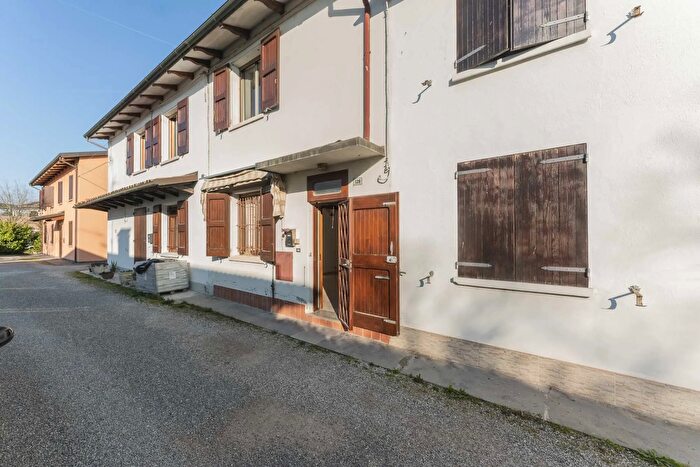 Casa con 5 locali in vendita in Via del Borgo, Malalbergo
