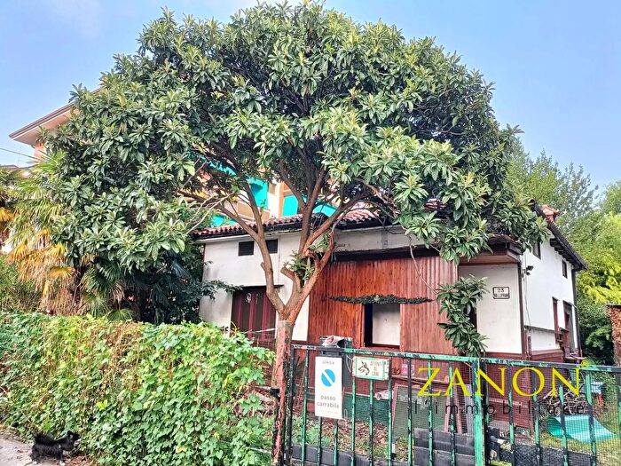 Casa quadrilocale in vendita in Via Cipriani, Gorizia