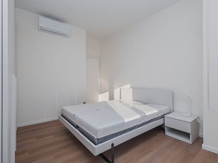Appartamento trilocale in affitto in Via Luigi Varanini, Rovereto, Milano