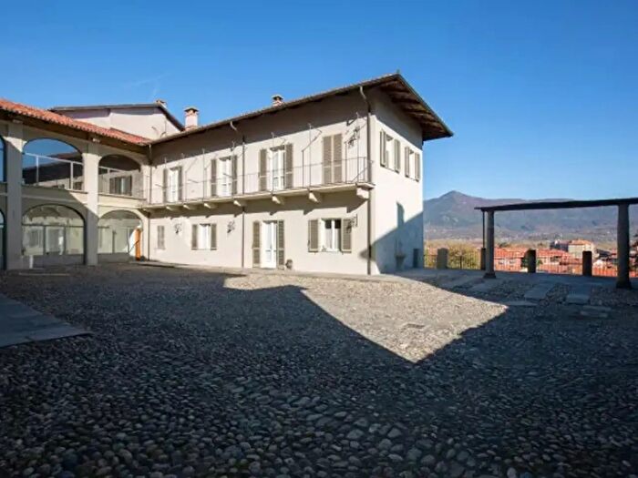 Casa con 6 locali in vendita in Via Cavalieri di Vittorio Veneto, Avigliana