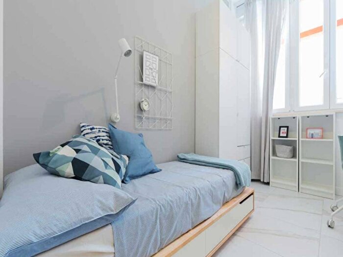 Appartamento quadrilocale in affitto in Viale Bligny, Bocconi, Milano