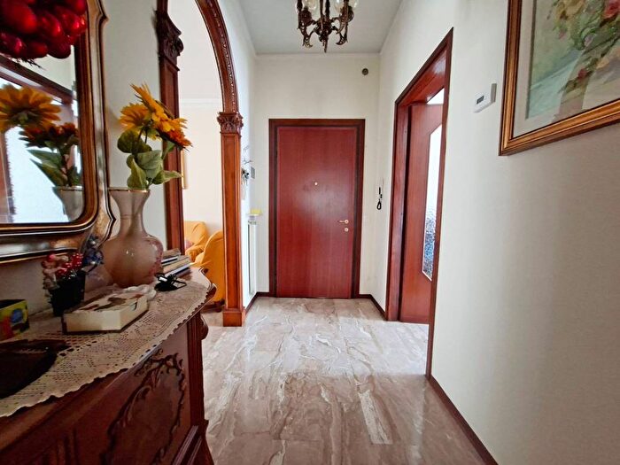 Appartamento trilocale in affitto in Via Maria Luigia dAustria, Belvedere, Piacenza