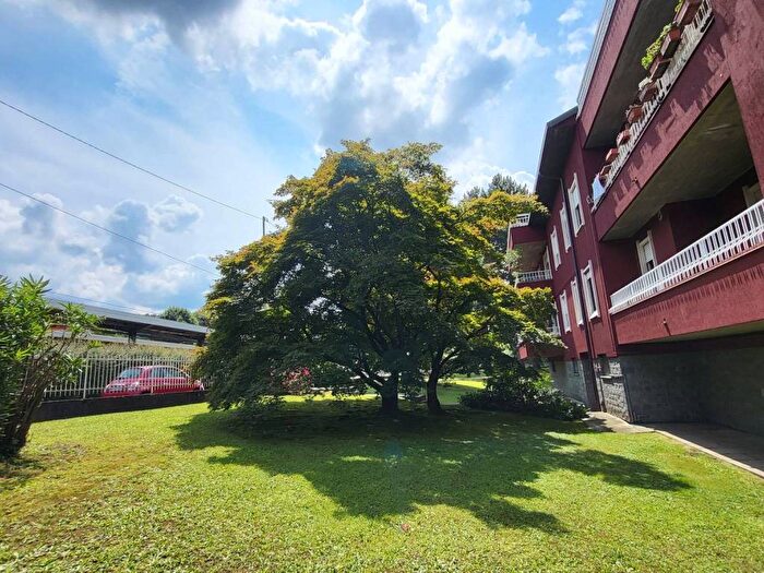 Appartamento trilocale in affitto in Via Fabio Filzi, Centro, Cittiglio