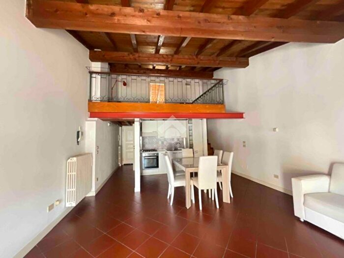 Appartamento bilocale in affitto in Tresanda del Sale, Loggia Garibaldi, Brescia