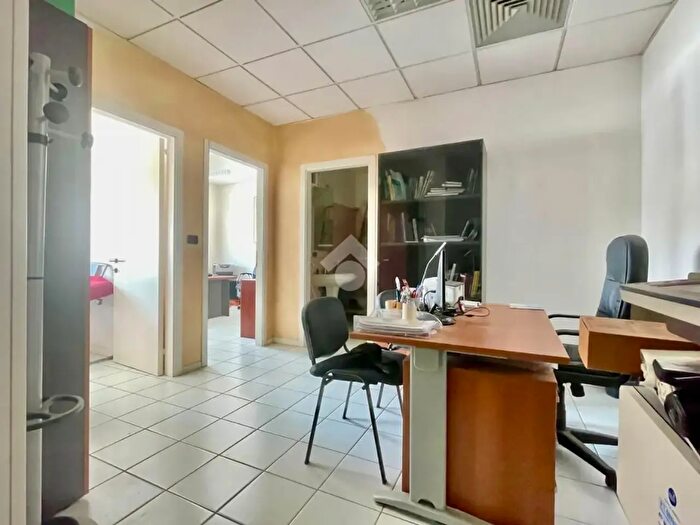 Appartamento trilocale in vendita in Via del Commercio, Ascoli Piceno