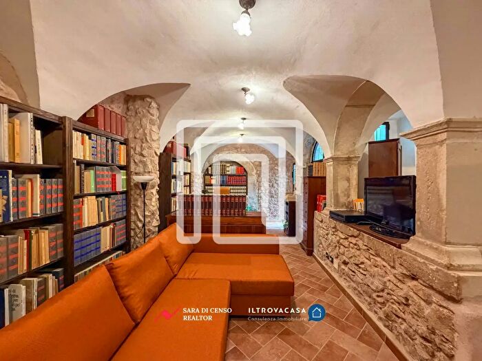 Casa quadrilocale in vendita in Piazza Garibaldi, Sulmona