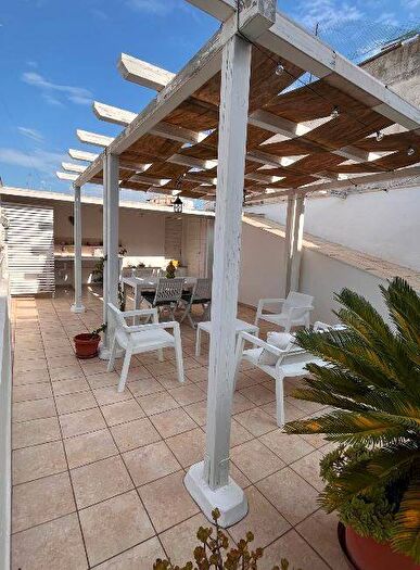 Appartamento quadrilocale in affitto in Via Santa Margherita, Centro Storico, Brindisi