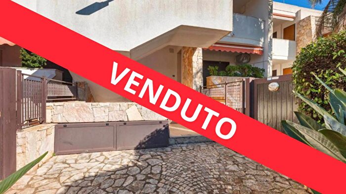 Appartamento trilocale in vendita in Via Circonvallazione Porto Cesareo, Porto Cesareo