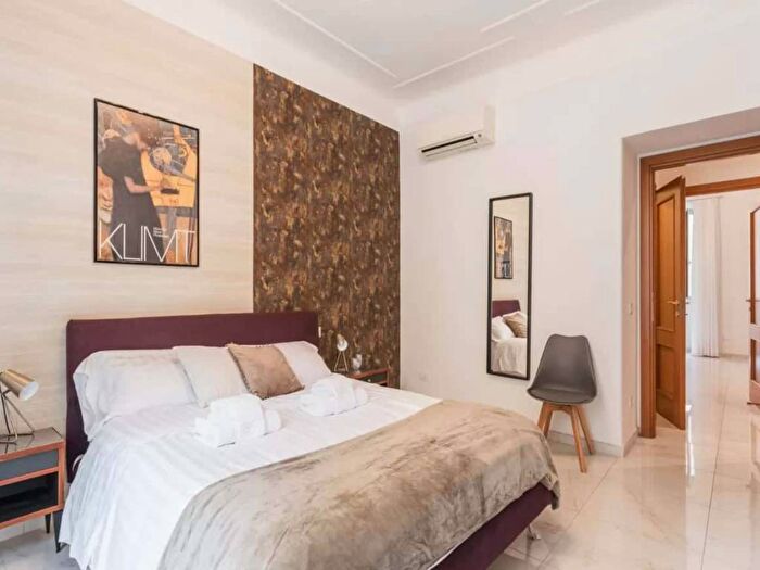 Appartamento trilocale in affitto in Via Aldo Manuzio, Testaccio, Roma