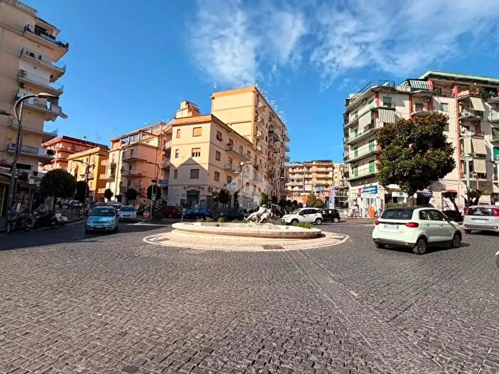 Appartamento trilocale in vendita in Abitativo Piazzale Stazione, Ercolano