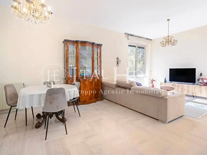 Appartamento trilocale in vendita in Via Sant'Alessandro, Bergamo