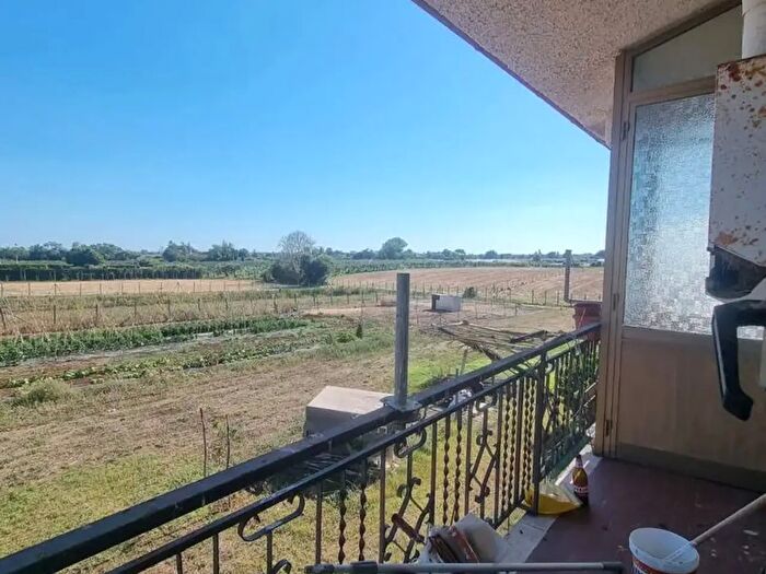 Appartamento trilocale in vendita in Via Spaccasassi, Aprilia