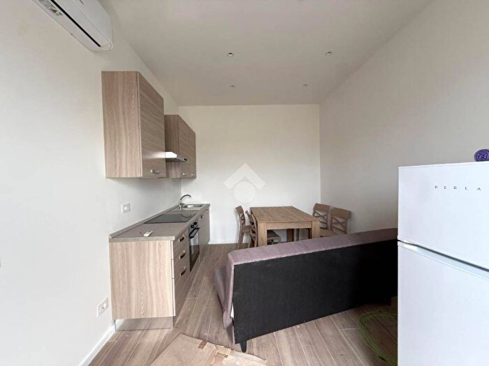 Appartamento trilocale in vendita in Via Streglia, Cerano