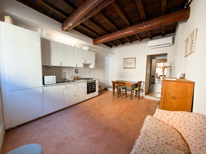 Appartamento quadrilocale in affitto in Via Faentina, Le Cure, Firenze