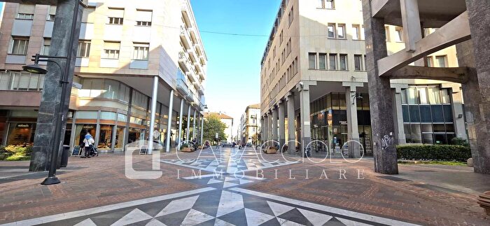 Appartamento trilocale in vendita in Busto Arsizio