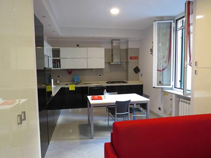 Appartamento bilocale in affitto in Via Carlo Montanari, Oregina, Genova