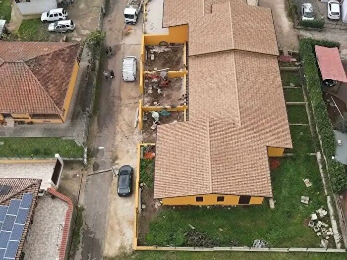 Appartamento trilocale in vendita in Via Luigi Ariola Snc, Cave