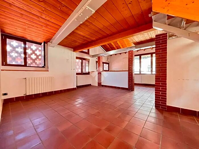 Casa bilocale in vendita in Vicolo Salute, Casirate D'Adda