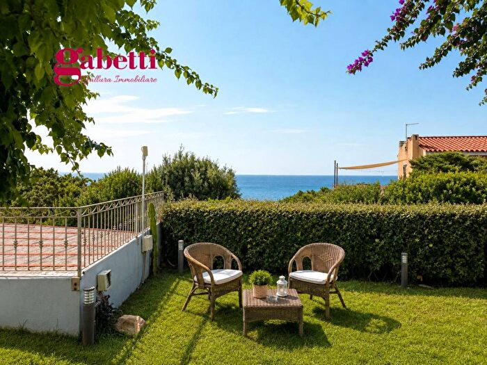 Appartamento quadrilocale in vendita in Via La Turri, Capo Testa, Santa Teresa Gallura