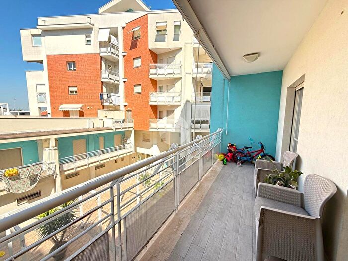 Appartamento trilocale in vendita in Via San Giorgio, Volla