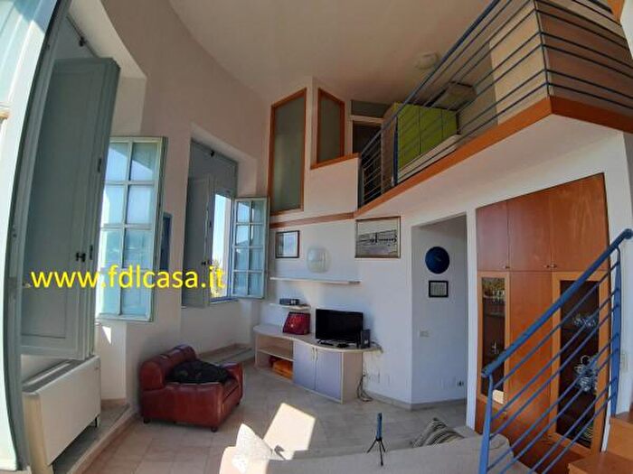 Appartamento con 5 locali in vendita in Viale del Tirreno, Pisa