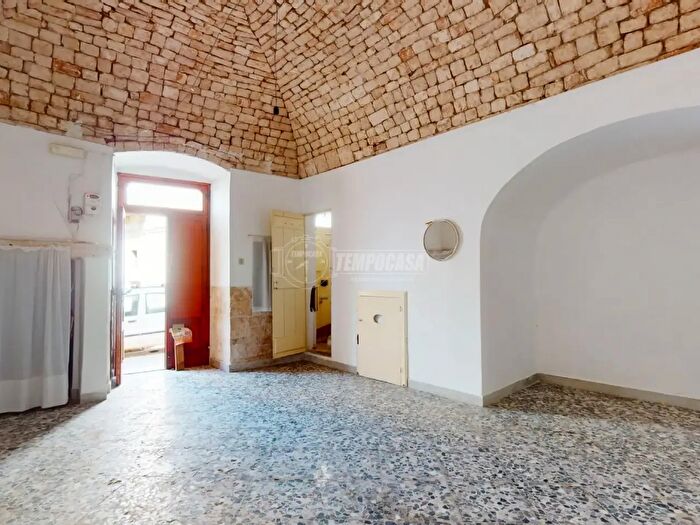 Casa bilocale in vendita in Via Fiume, Turi