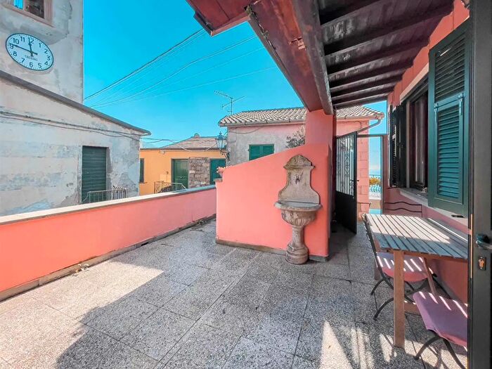 Appartamento quadrilocale in vendita in Vernazza