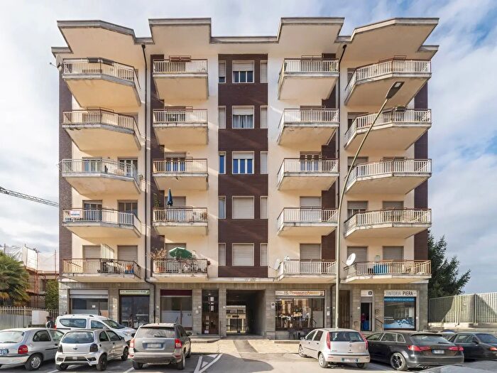 Appartamento con 5 locali in vendita in Piazza Luigi Einaudi, Barge