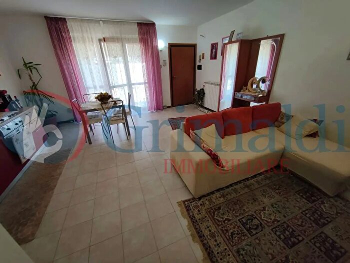 Appartamento bilocale in vendita in Via Garibaldi, SantAngelo Lodigiano