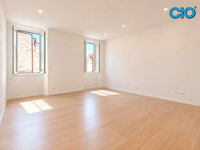 Appartamento con 8 locali in vendita in Bologna