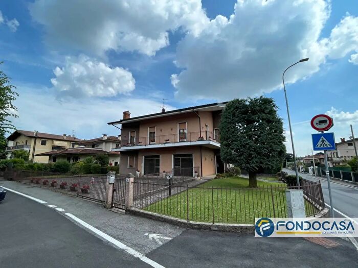 Case in Vendita e in Affitto - 2