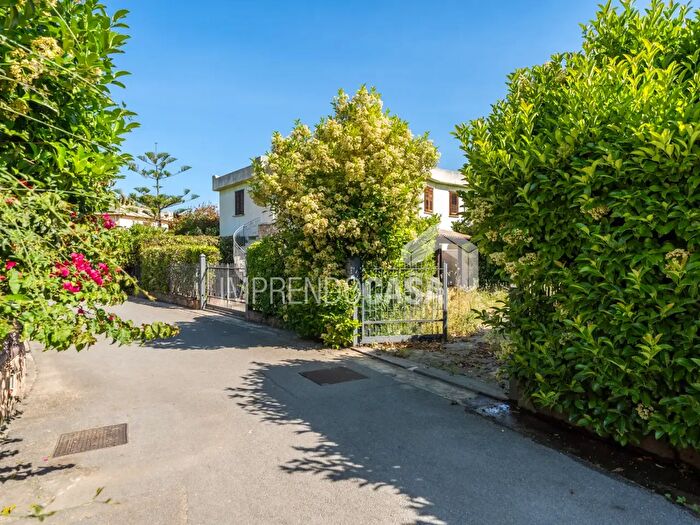 Casa trilocale in vendita in Contrada Pistavecchia, Campofelice Di Roccella
