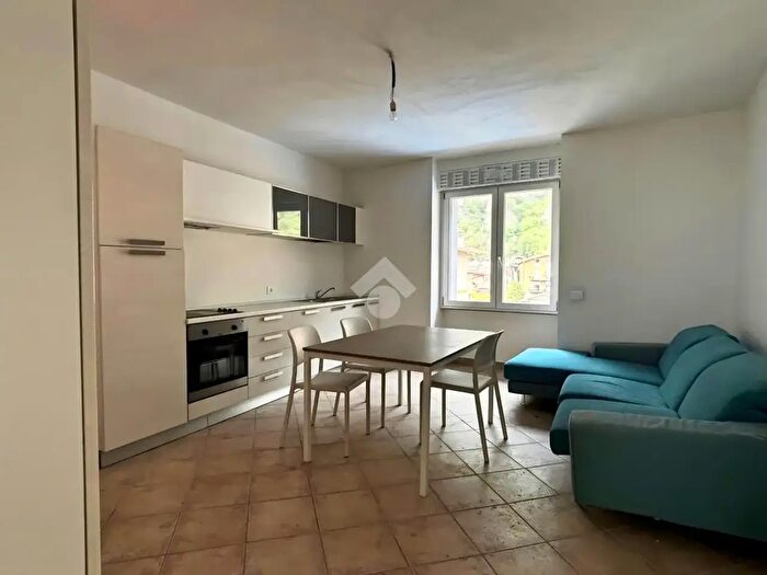 Appartamento trilocale in vendita in Via Nazionale, Piancogno