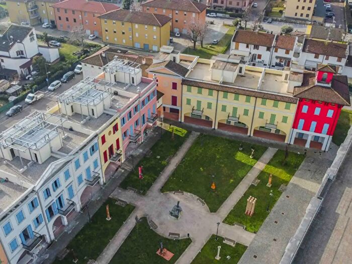 Appartamento quadrilocale in vendita in Via Rusticana Snc, Pieve Di Cento