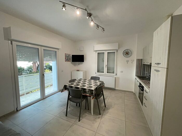 Appartamento trilocale in vendita in Viale della Repubblica, Cecina