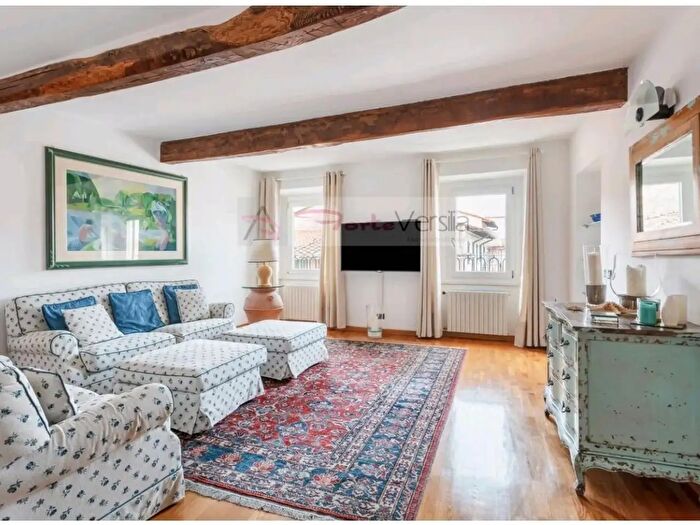 Appartamento con 5 locali in vendita in Via Spinetti, Forte Dei Marmi