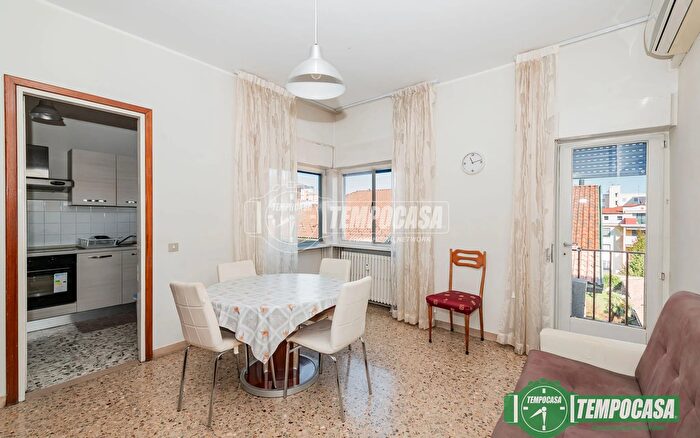 Appartamento trilocale in vendita in Via Antonio Gramsci, Vimodrone