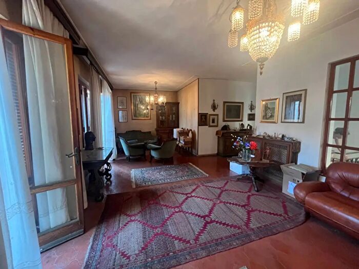 Casa con 11 locali in vendita in Via Argine Vecchio, Vecchiano